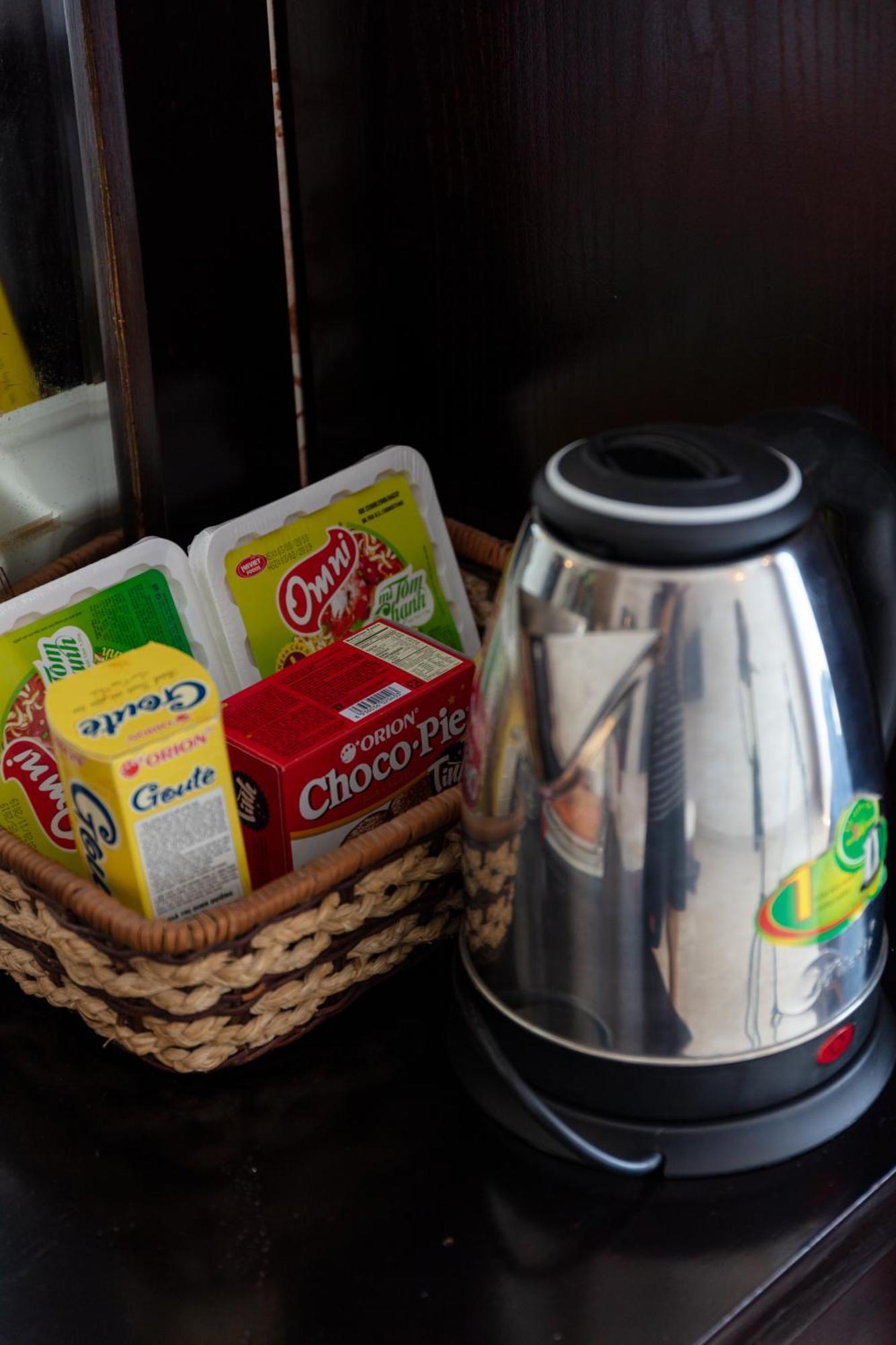 Hanoi Amore Hotel & Travel Bagian luar foto